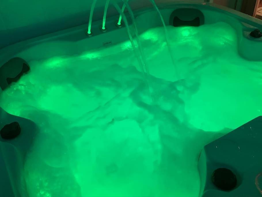 Perfect Couple Retreat To Unwind&Relax With Hottub Lejlighed Peacehaven Eksteriør billede